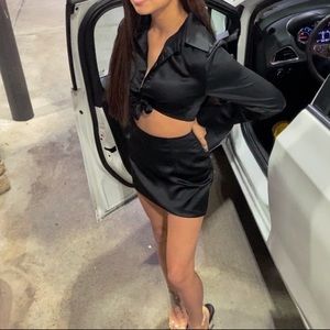 Hello Monday satin skirt set - black